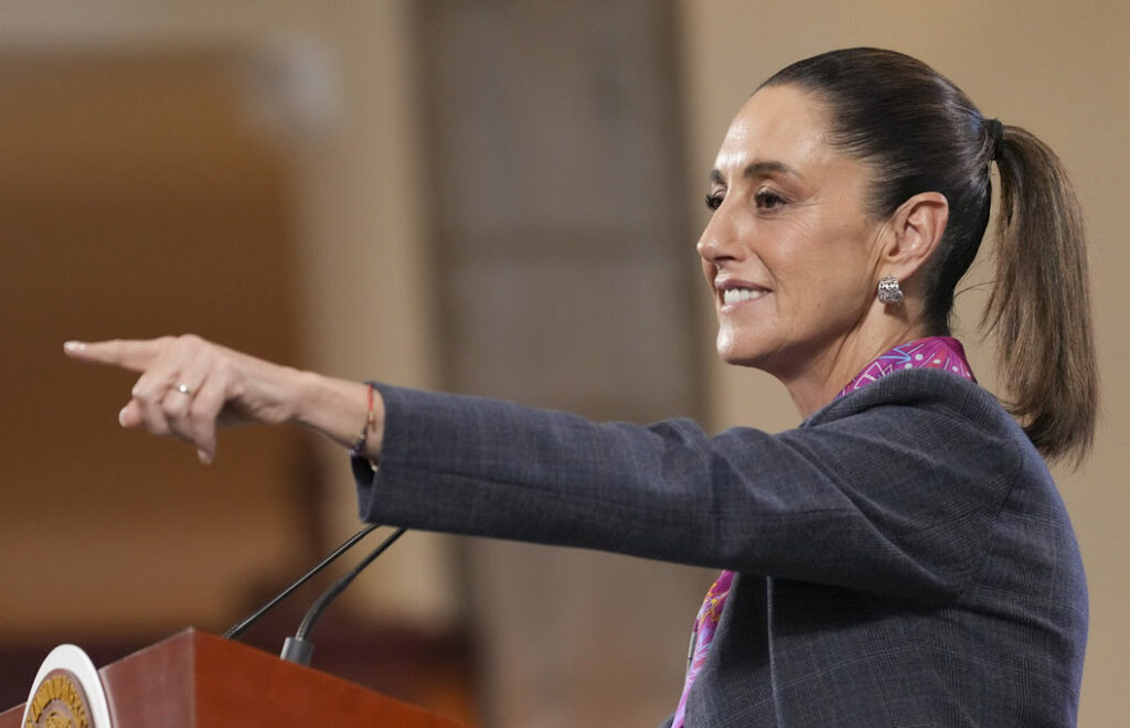 2025-07-23_Conferencia_de_prensa_matutina_-_Palacio_Nacional_04